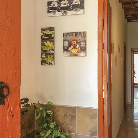 Apartment 3 Bedroom Beautiful In