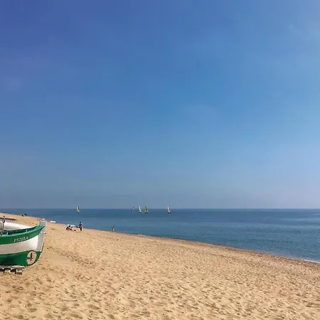 3 Bedroom Beautiful In Apartment Pineda de Mar